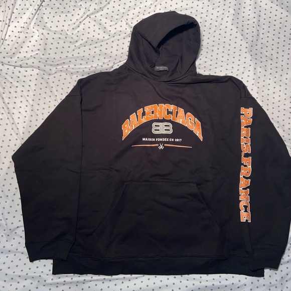 Balenciaga Other - 🔥 Balenciaga Cracked SS22🔥